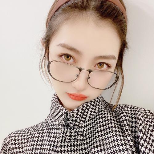 男子称买到假烟 服务区回应