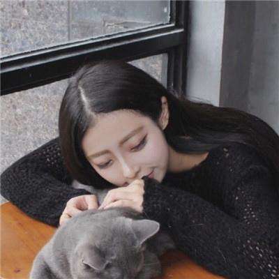 画笔冰刀女孩