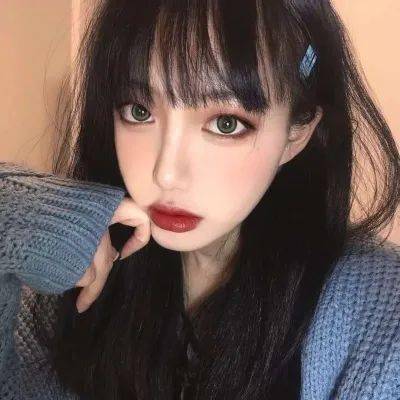 怪警察开飞机