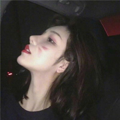 停放冰淇淋汽车