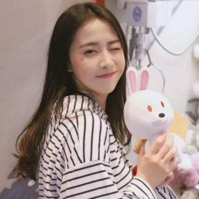 画一个黄蜂女