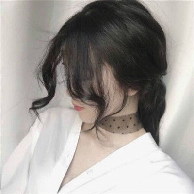 三人飞扬的小鸟