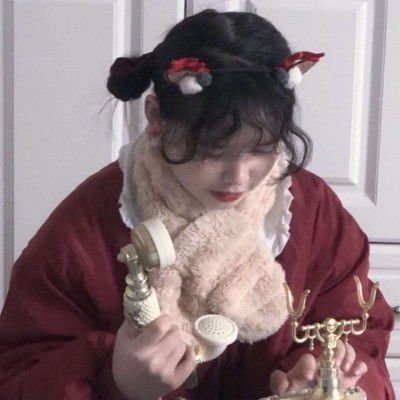 破旧汽车驾驶