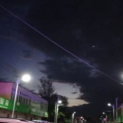 小车闯街区